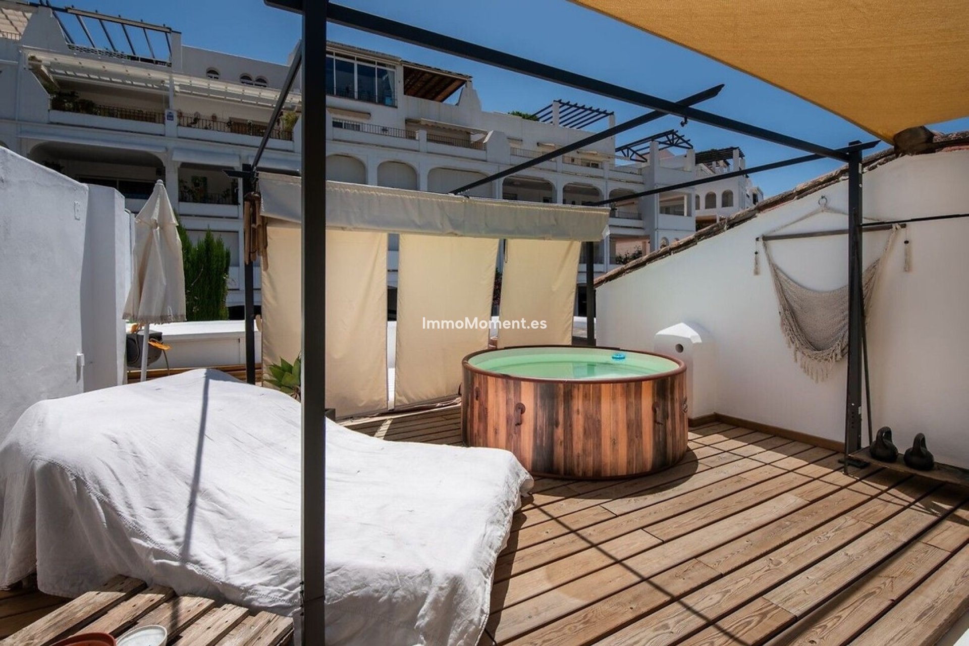 Resale - Apartment - Benahavís - La Quinta