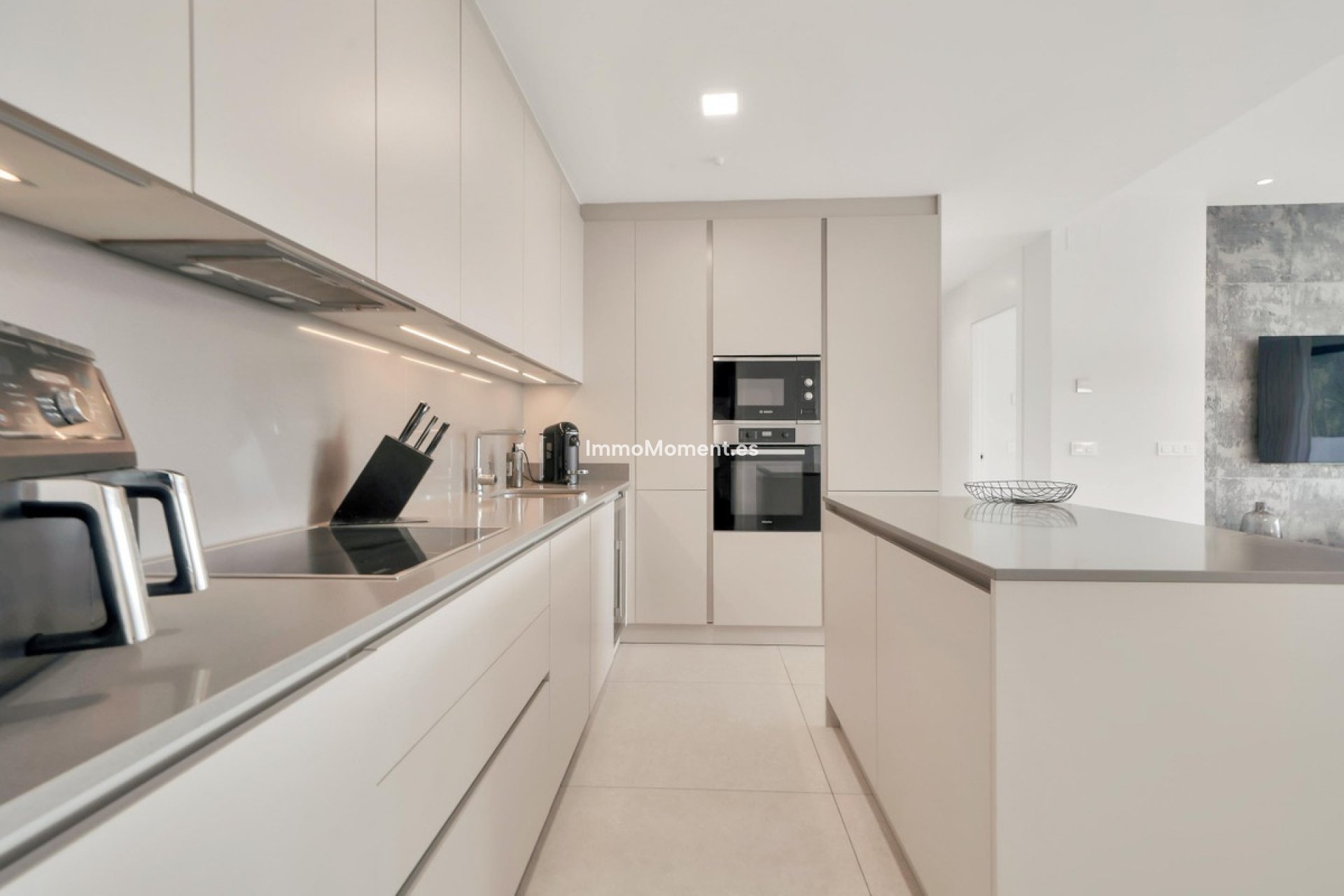 Resale - Apartment - Benahavís - La Quinta