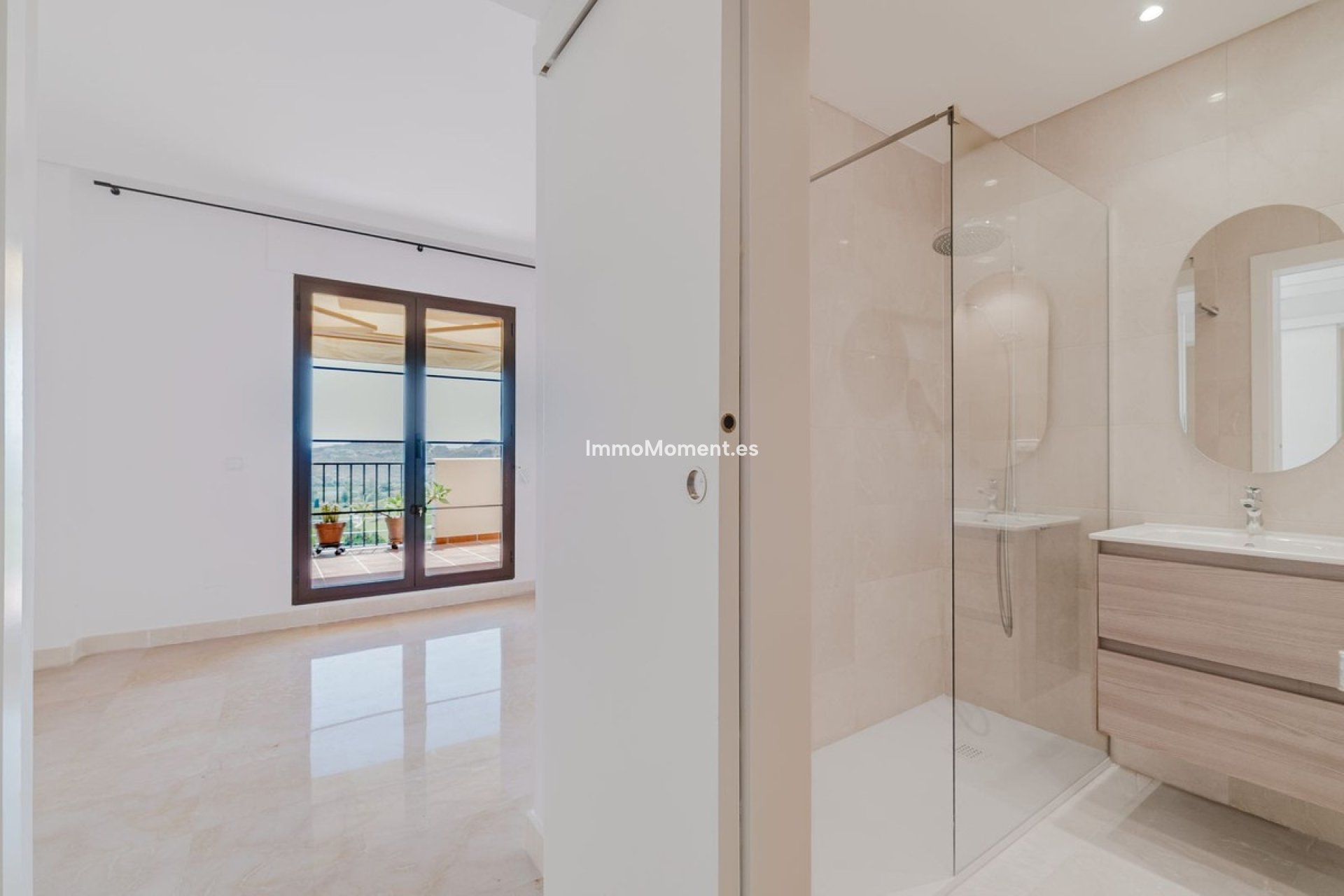 Resale - Apartment - Benahavís - Los Arqueros