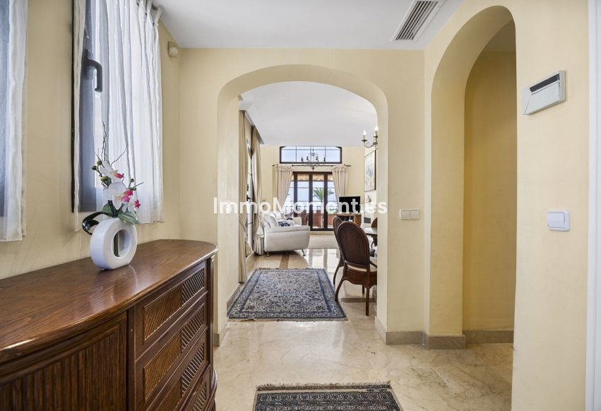 Resale - Apartment - Benahavís - Los Arqueros