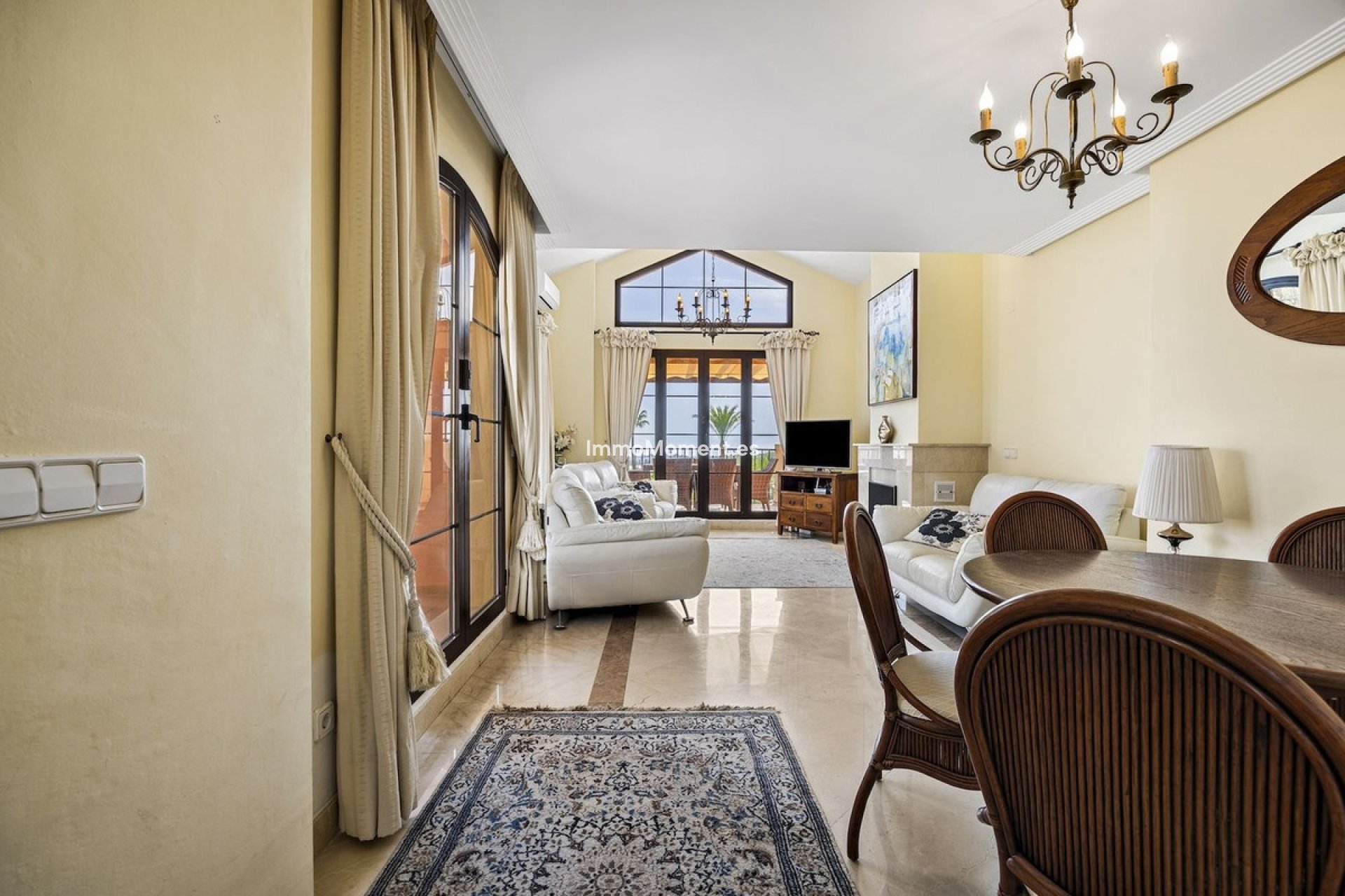 Resale - Apartment - Benahavís - Los Arqueros