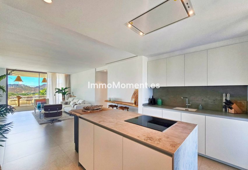 Resale - Apartment - Benahavís - Los Arqueros