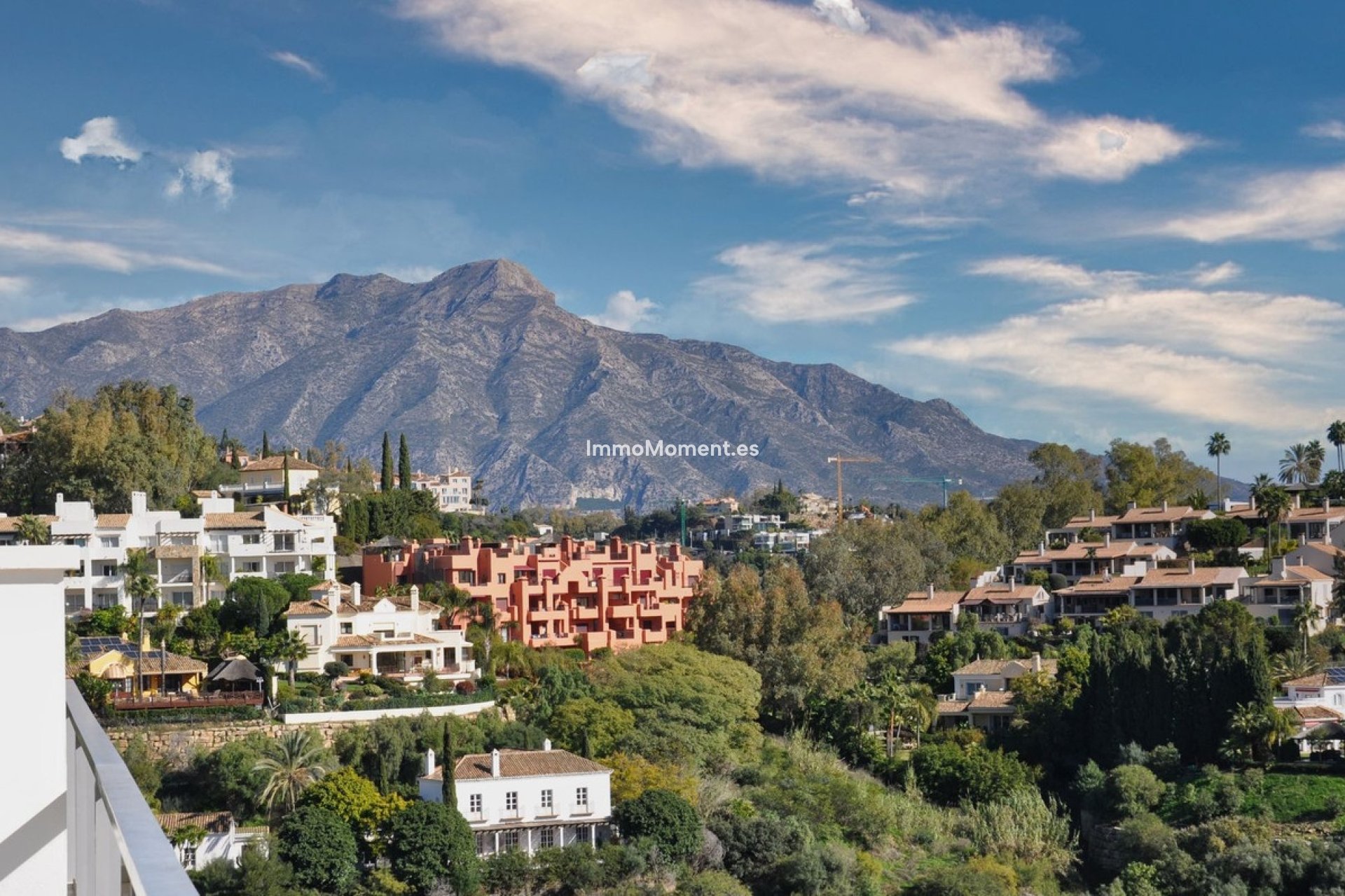 Resale - Apartment - Benahavís - Los Arqueros