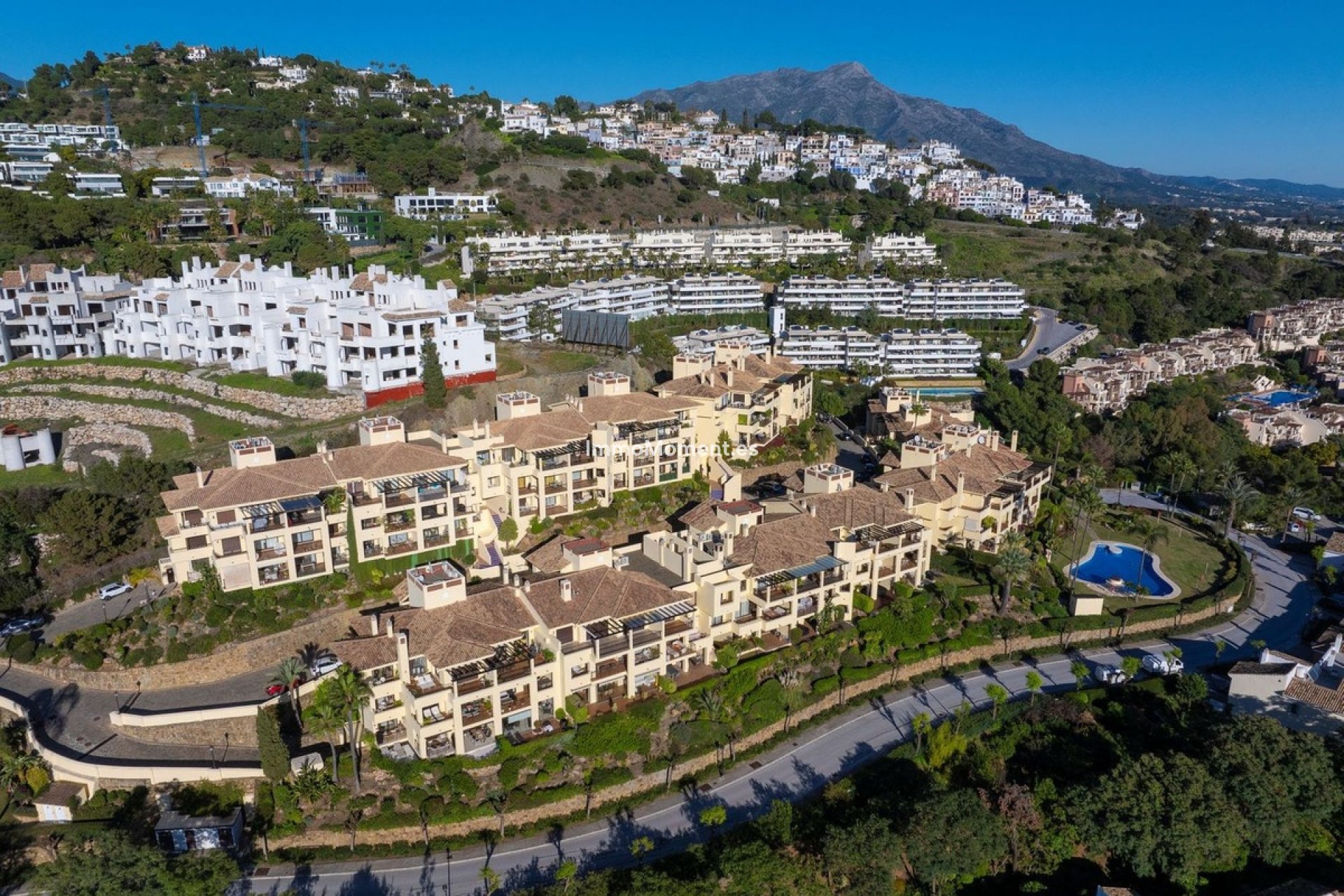 Resale - Apartment - Benahavís - Los Arqueros