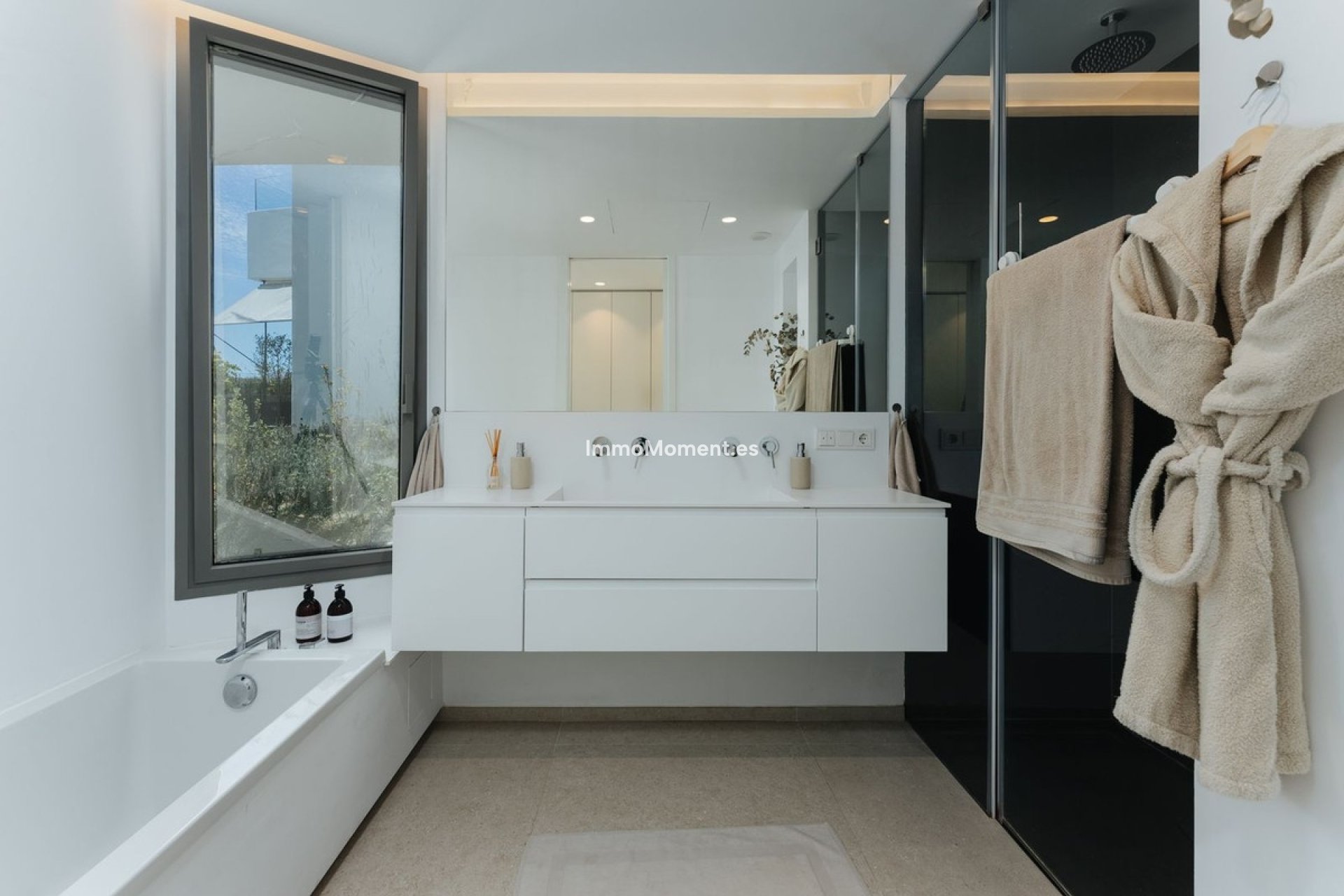 Resale - Apartment - Benahavís - Los Arqueros