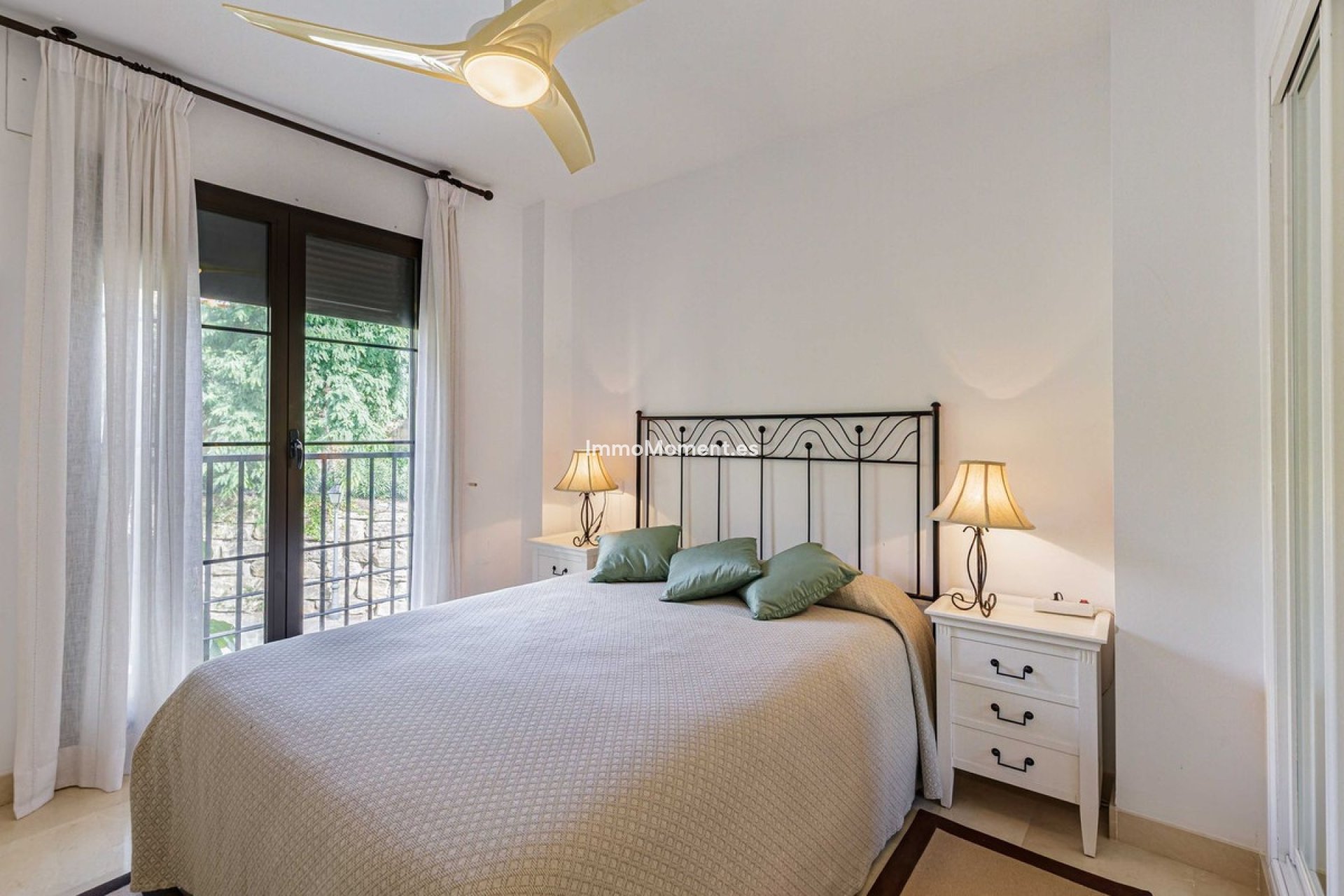 Resale - Apartment - Benahavís - Los Arqueros