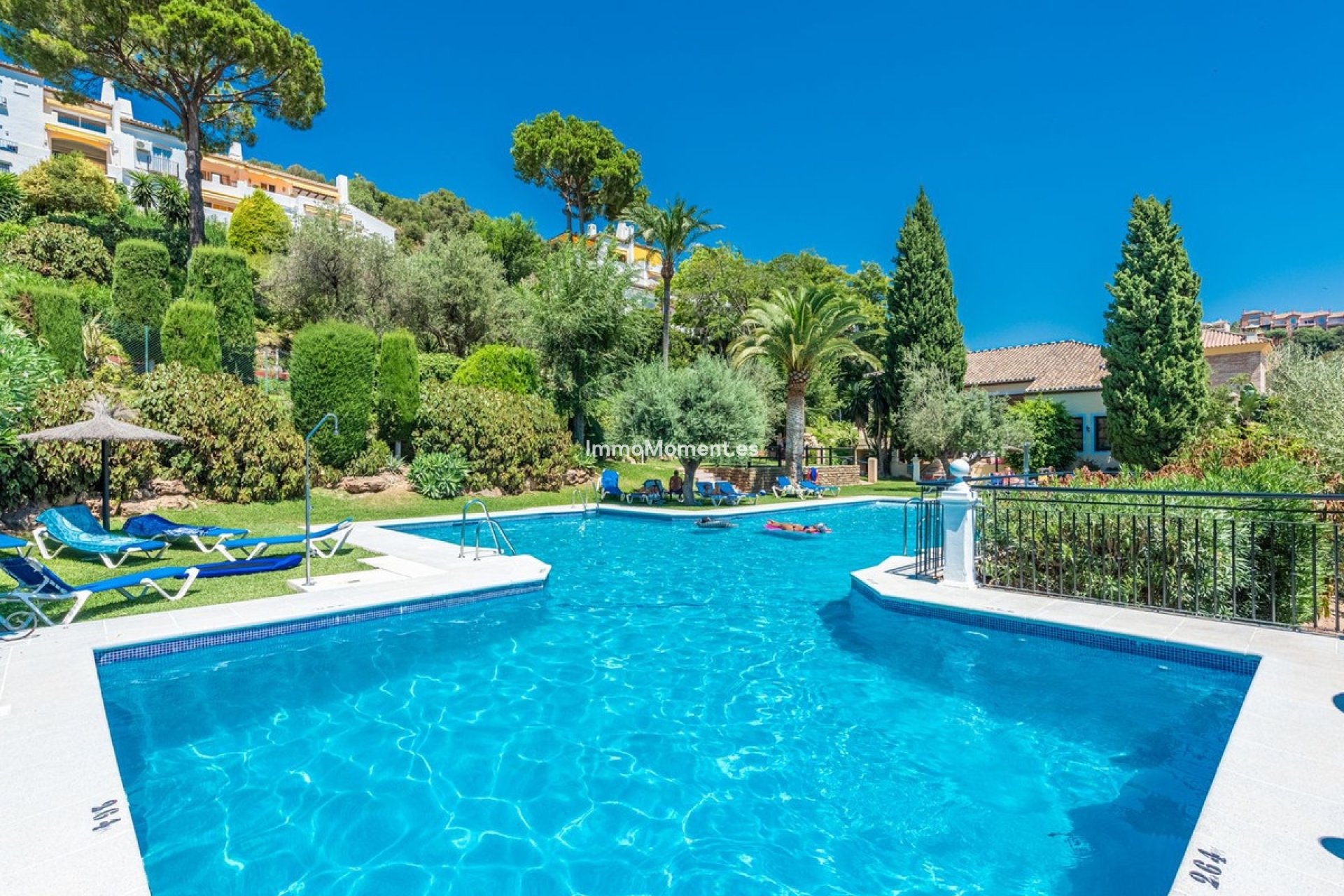 Resale - Apartment - Benahavís - Los Arqueros