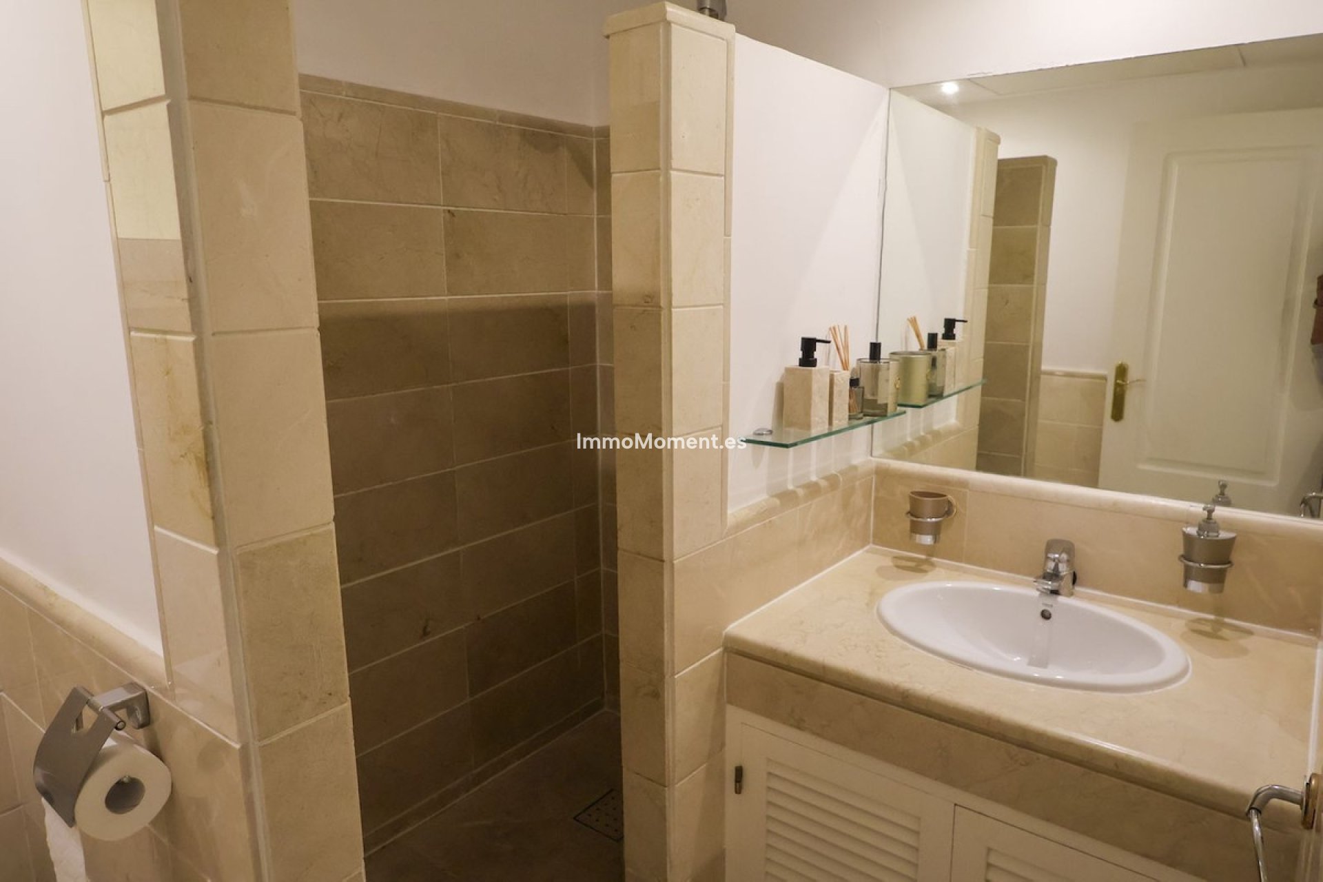 Resale - Apartment - Benahavís - Los Arqueros