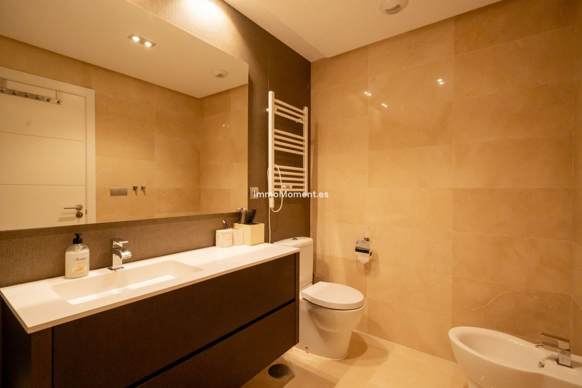 Resale - Apartment - Benahavís - Los Arqueros