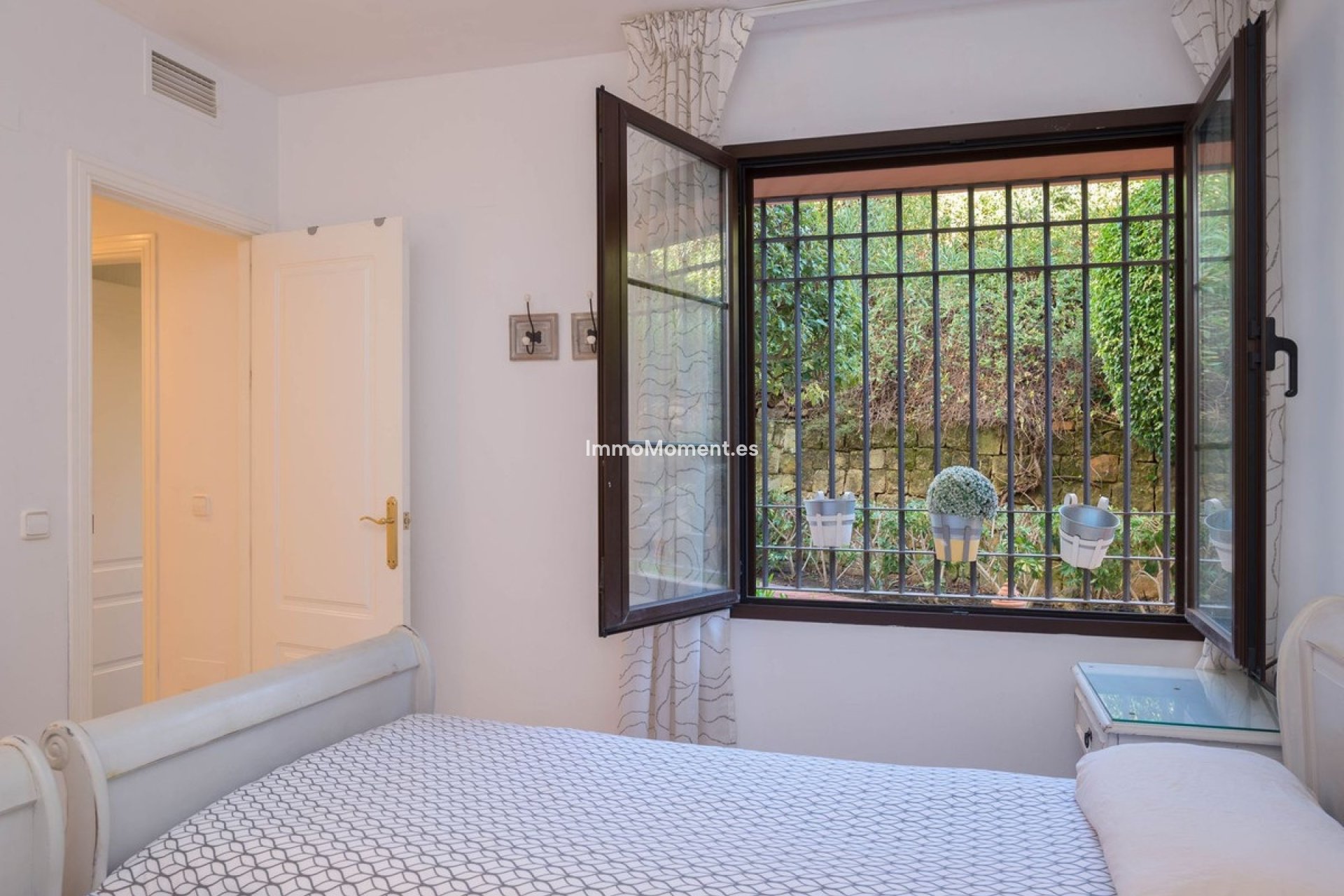 Resale - Apartment - Benahavís - Los Arqueros