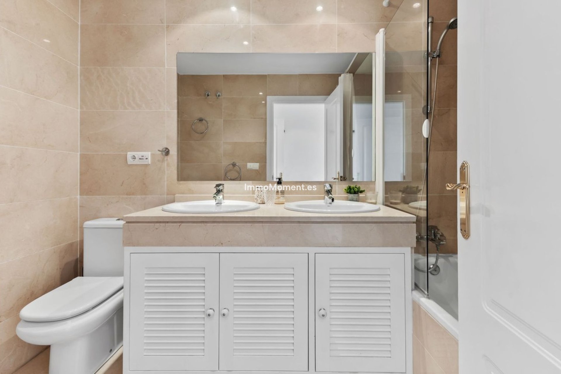 Resale - Apartment - Benahavís - Los Arqueros