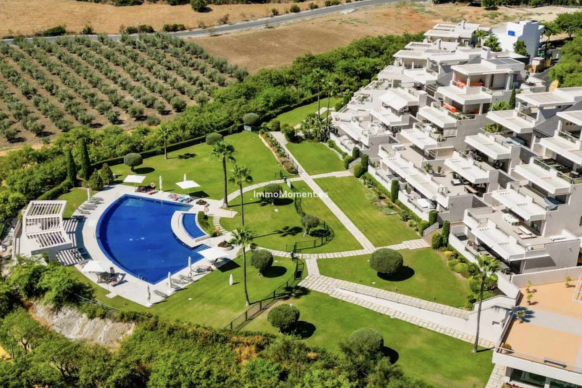 Resale - Apartment - Benahavís - Los Arqueros