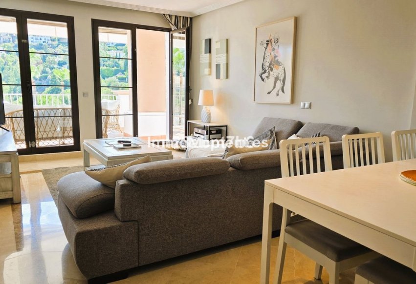 Resale - Apartment - Benahavís - Los Arqueros