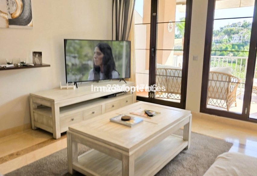 Resale - Apartment - Benahavís - Los Arqueros
