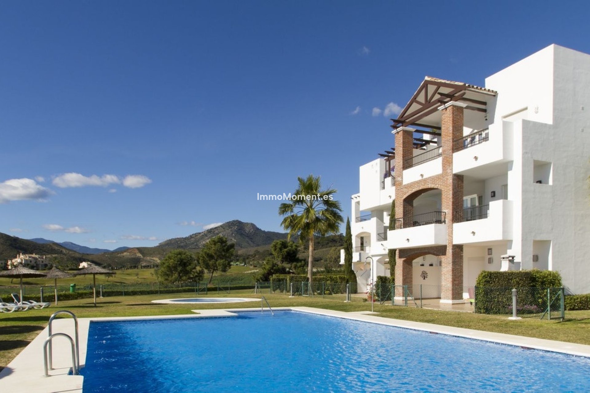 Resale - Apartment - Benahavís - Los Arqueros