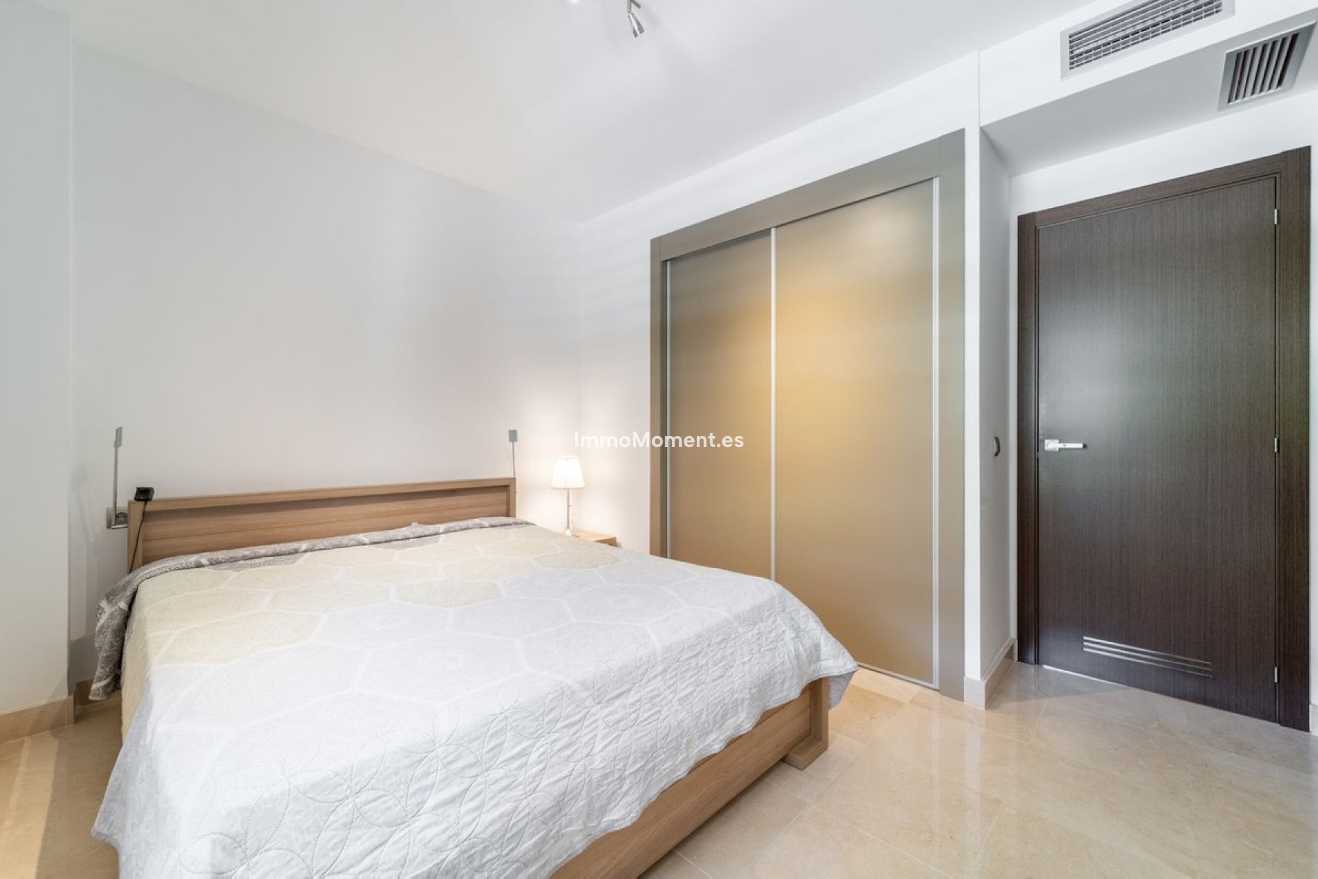 Resale - Apartment - Benahavís - Los Arqueros