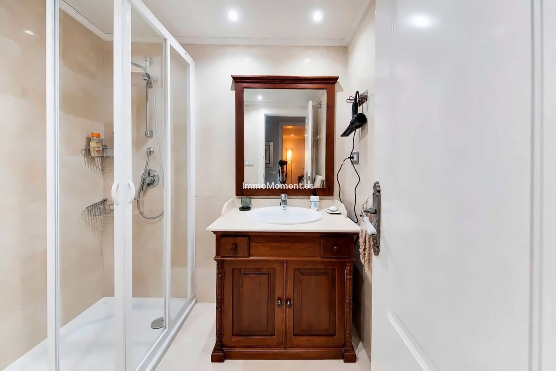 Resale - Apartment - Benahavís - Los Arqueros