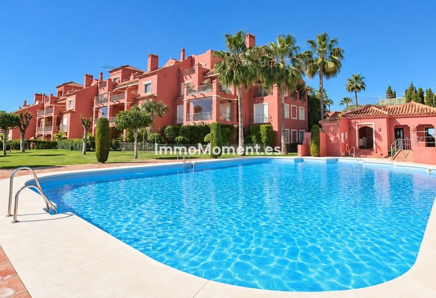 Resale - Apartment - Benahavís - Monte Halcones
