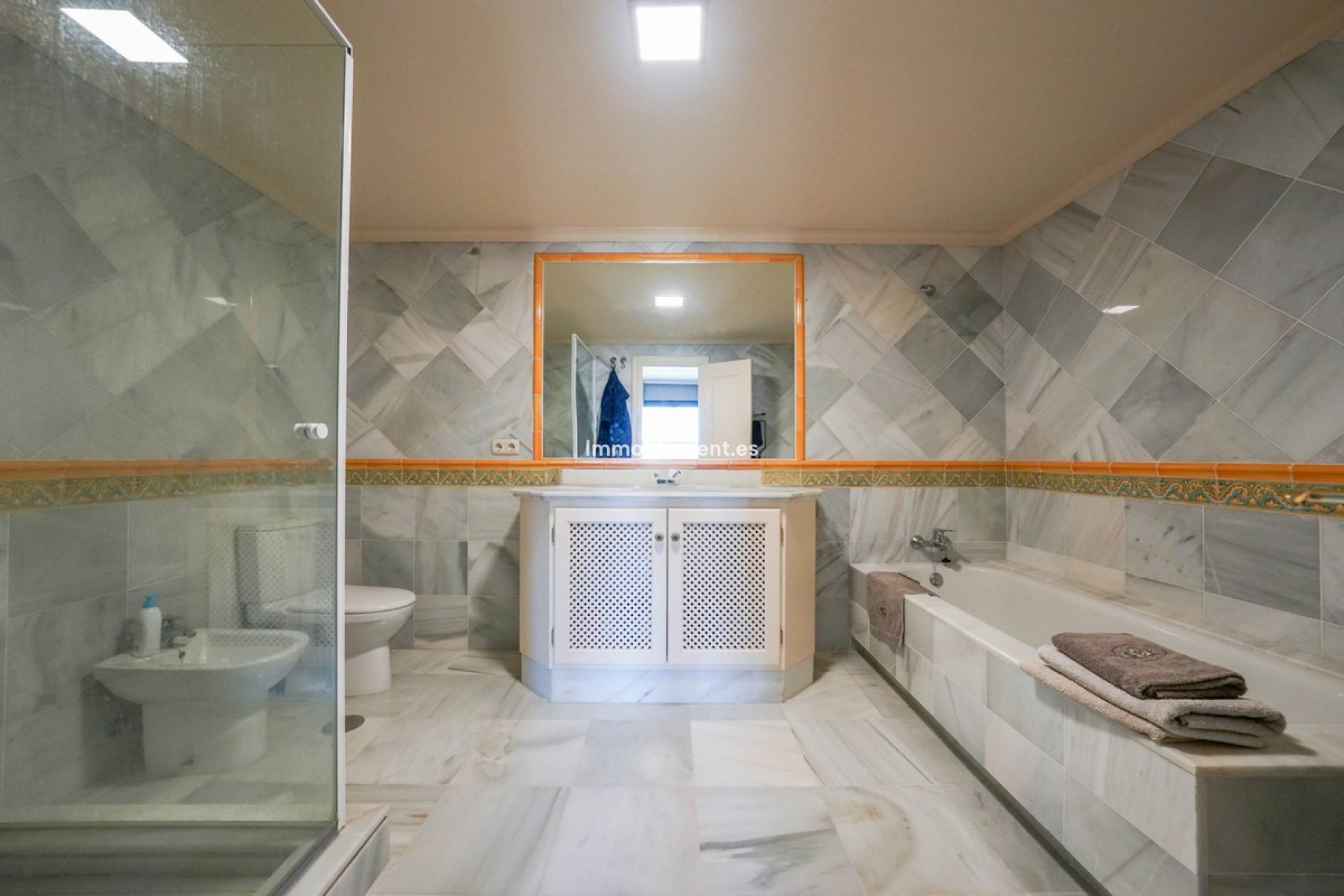 Resale - Apartment - Benahavís - Monte Halcones