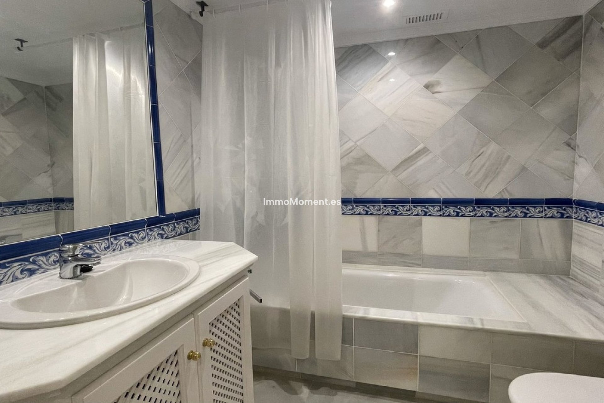 Resale - Apartment - Benahavís - Monte Halcones