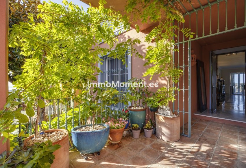Resale - Apartment - Benahavís - Monte Halcones