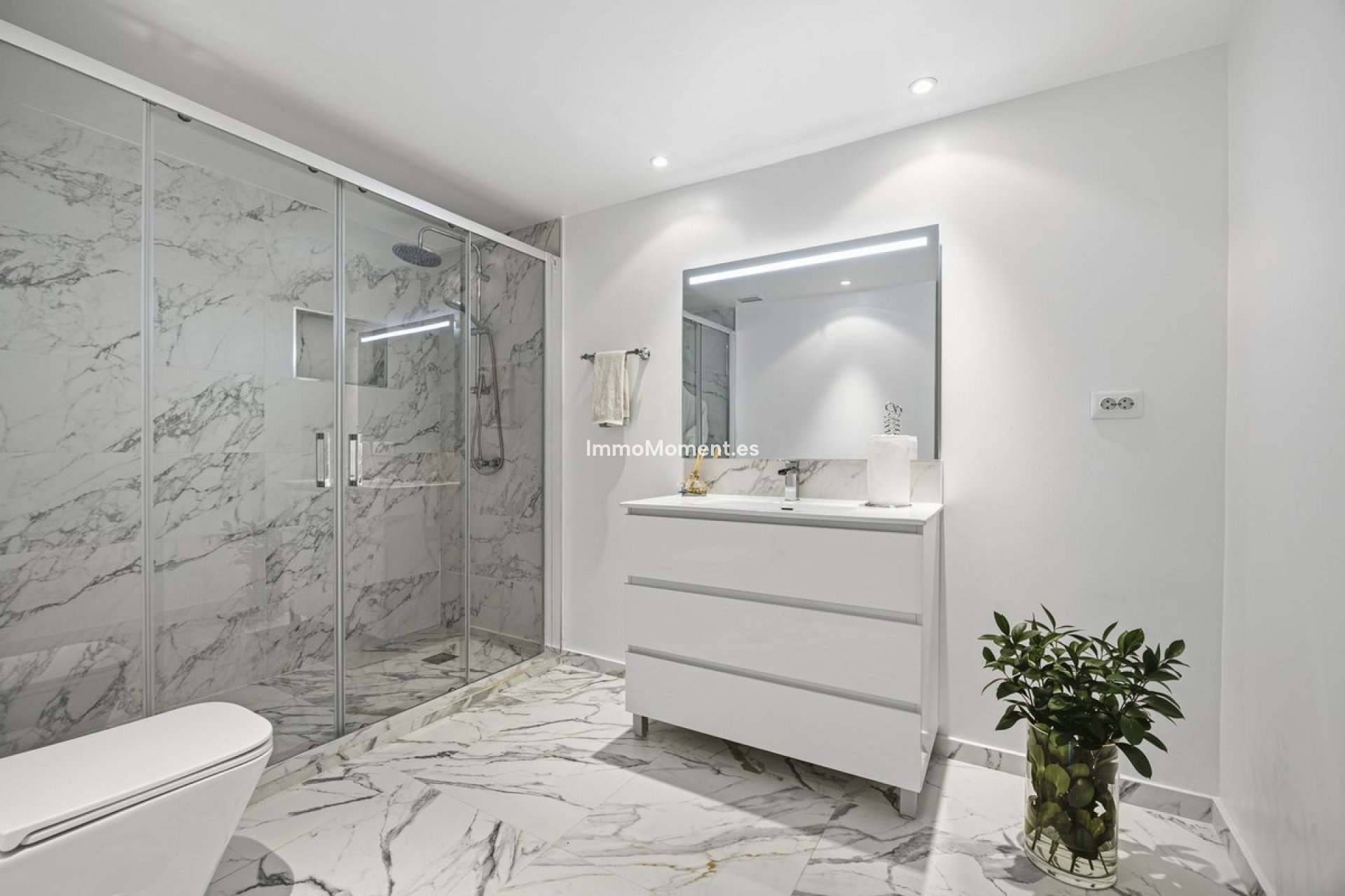 Resale - Apartment - Benahavís - Monte Halcones