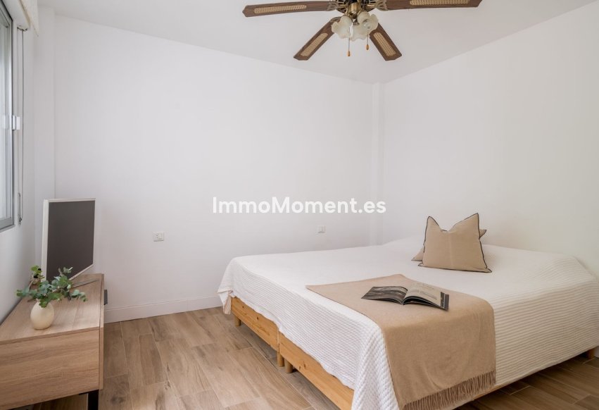 Resale - Apartment - Benalmadena - Benalmadena Centro
