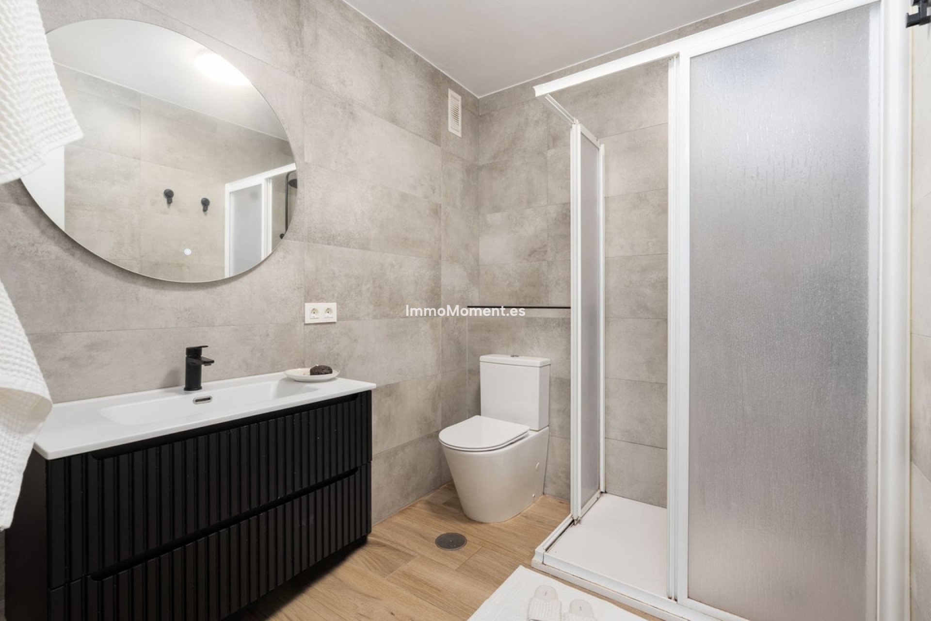 Resale - Apartment - Benalmadena - Benalmadena Centro