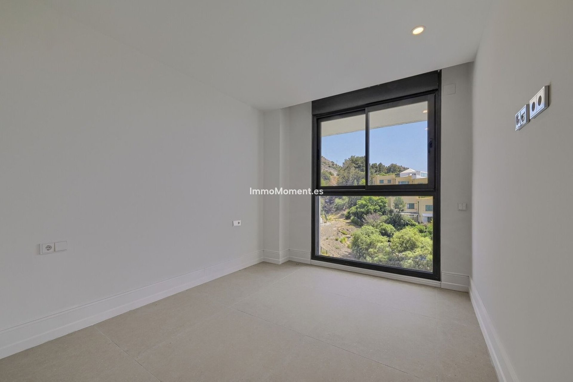 Resale - Apartment - Benalmadena - Benalmadena Centro