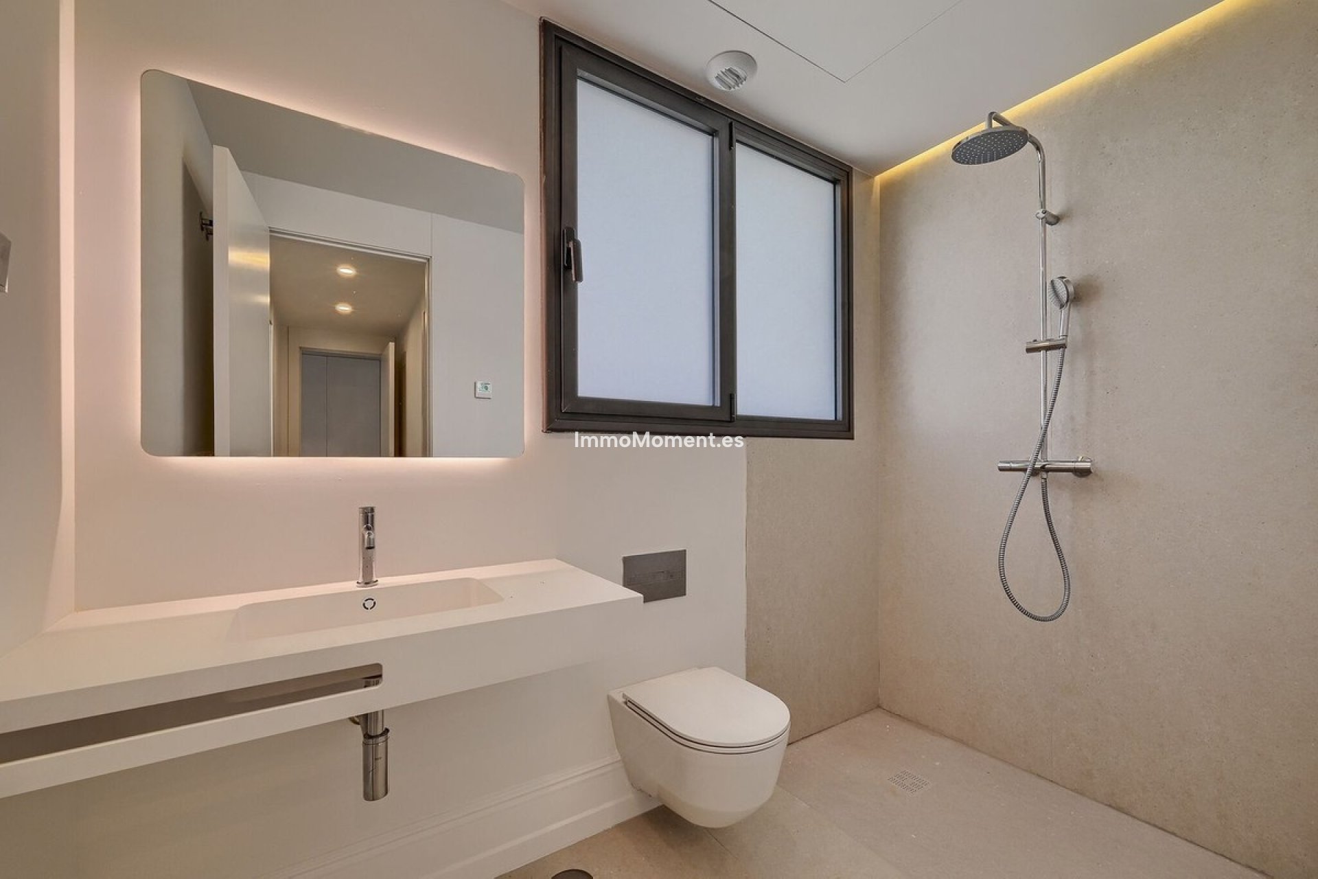 Resale - Apartment - Benalmadena - Benalmadena Centro