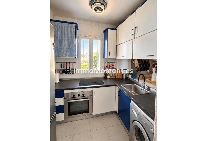 Resale - Apartment - Benalmadena - Benalmadena Centro