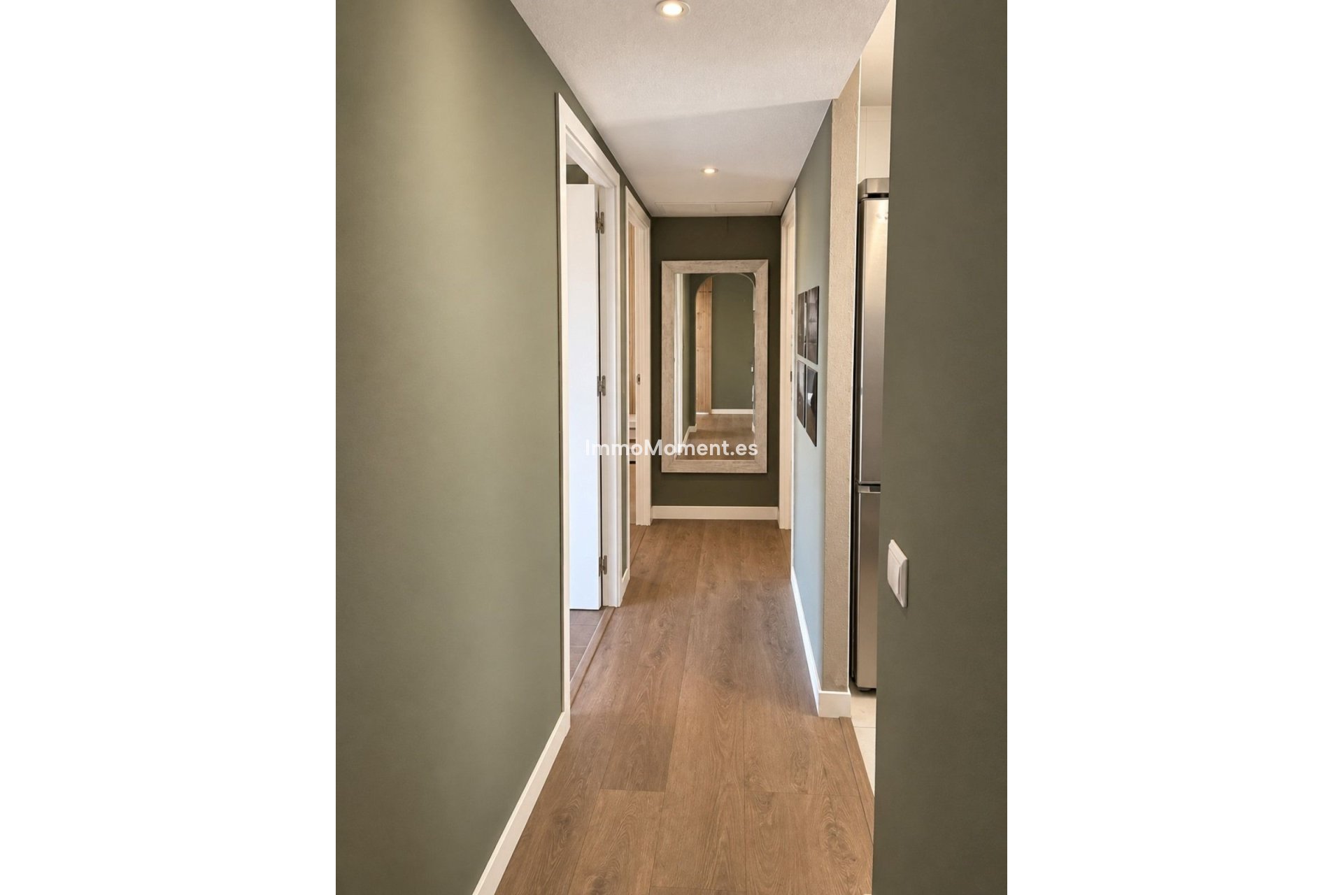 Resale - Apartment - Benalmadena - Benalmadena Centro