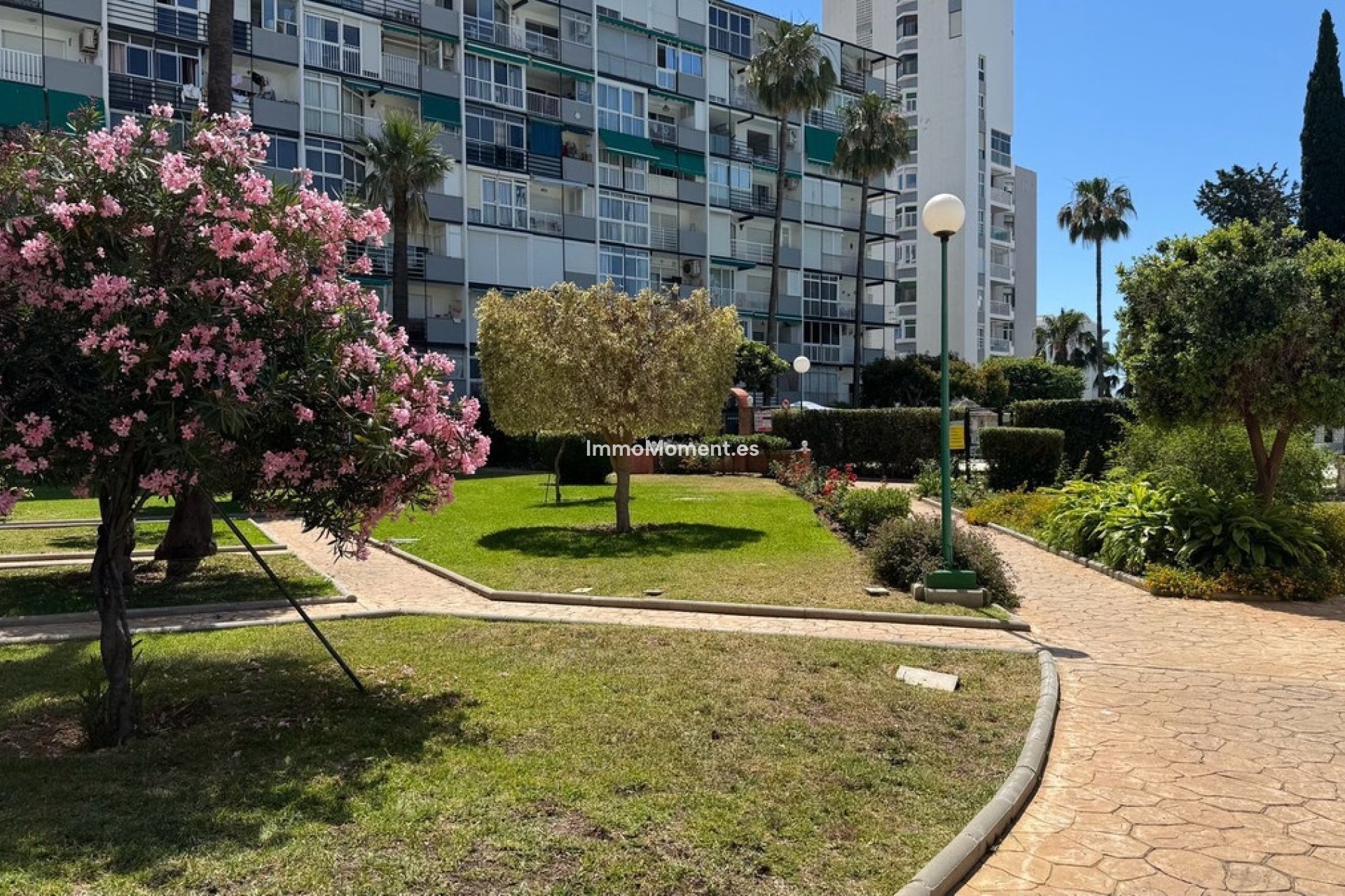 Resale - Apartment - Benalmadena - Benalmadena Centro