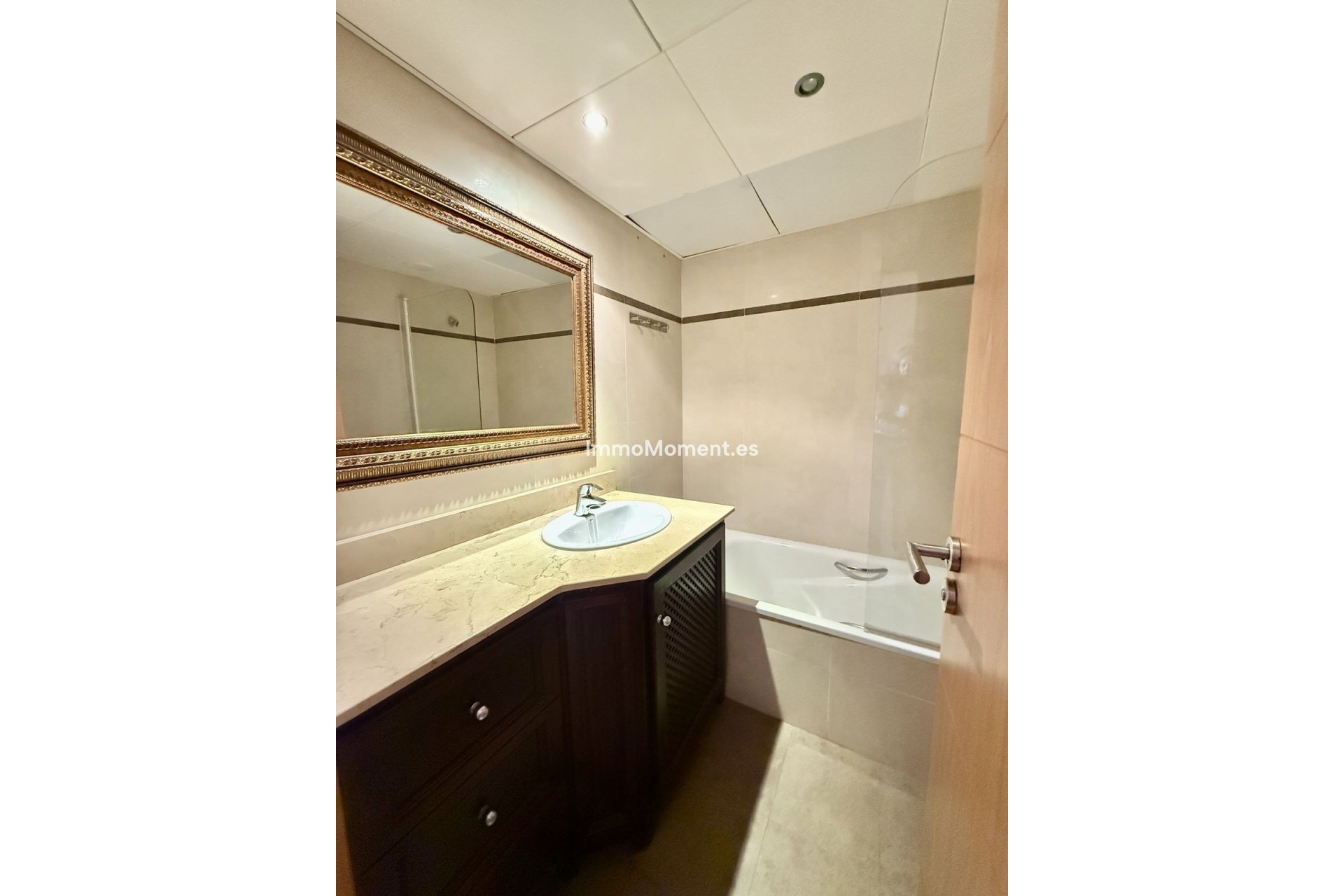 Resale - Apartment - Benalmadena - Benalmadena Centro