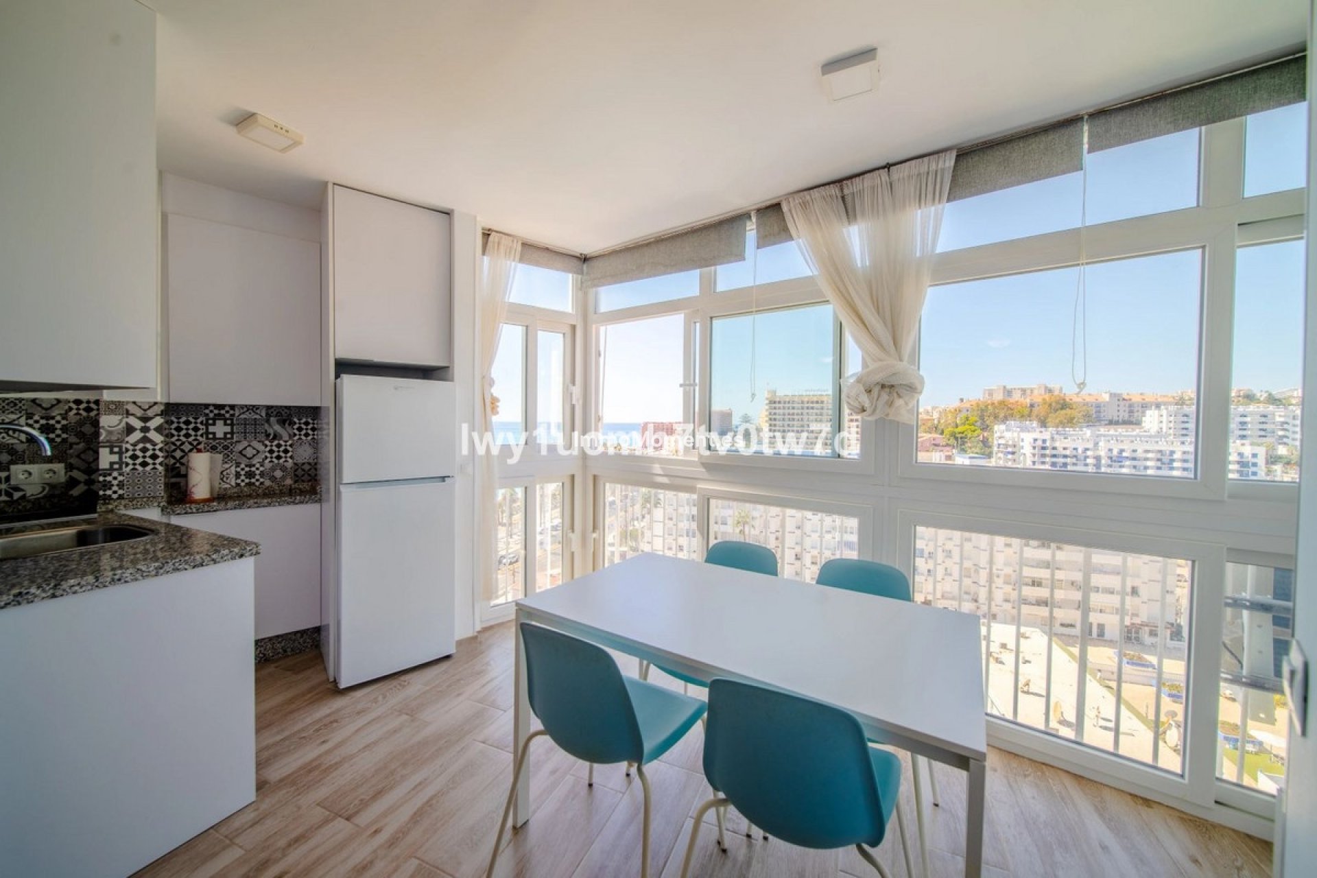 Resale - Apartment - Benalmadena - Benalmadena Centro