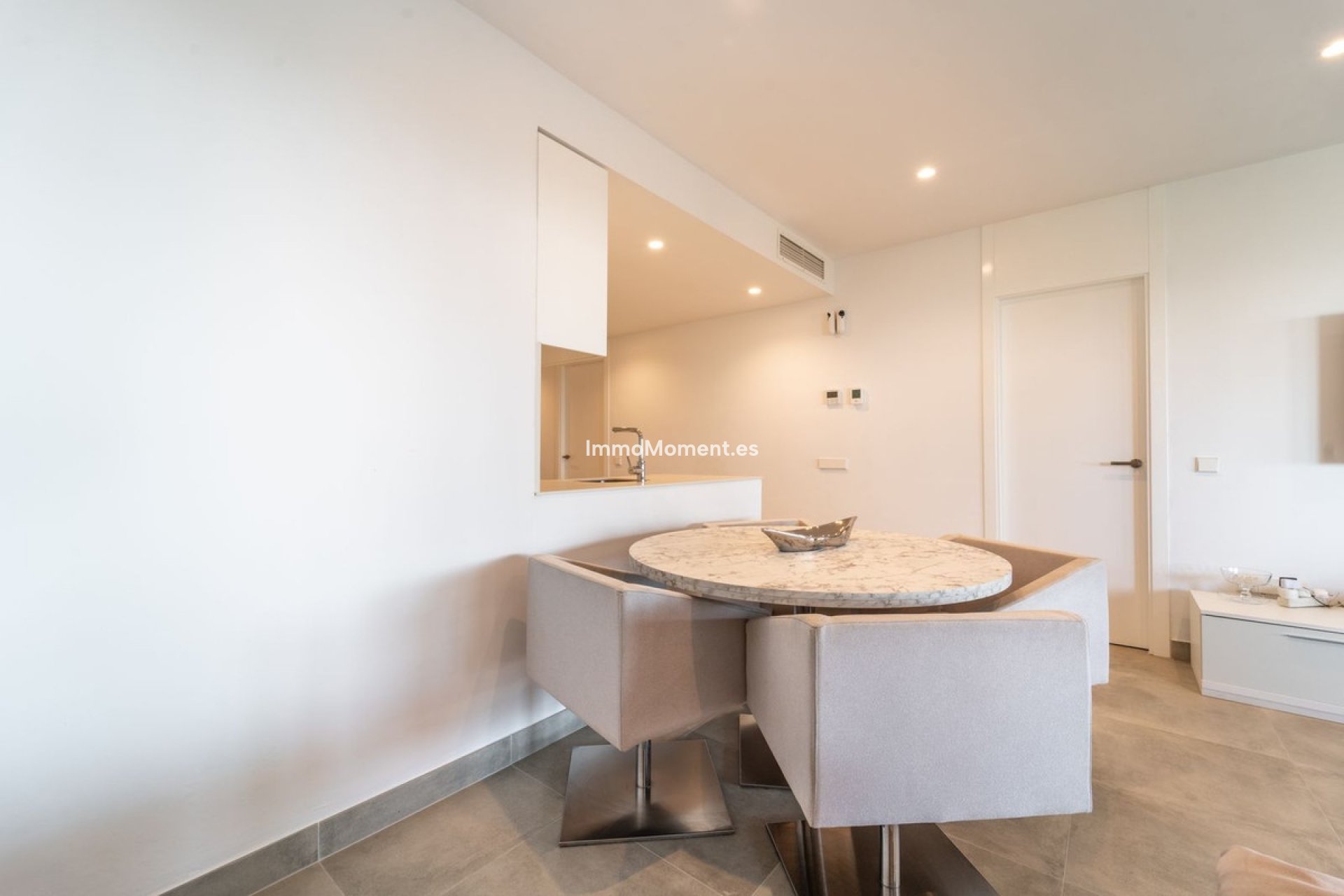 Resale - Apartment - Benalmadena - Benalmadena Centro