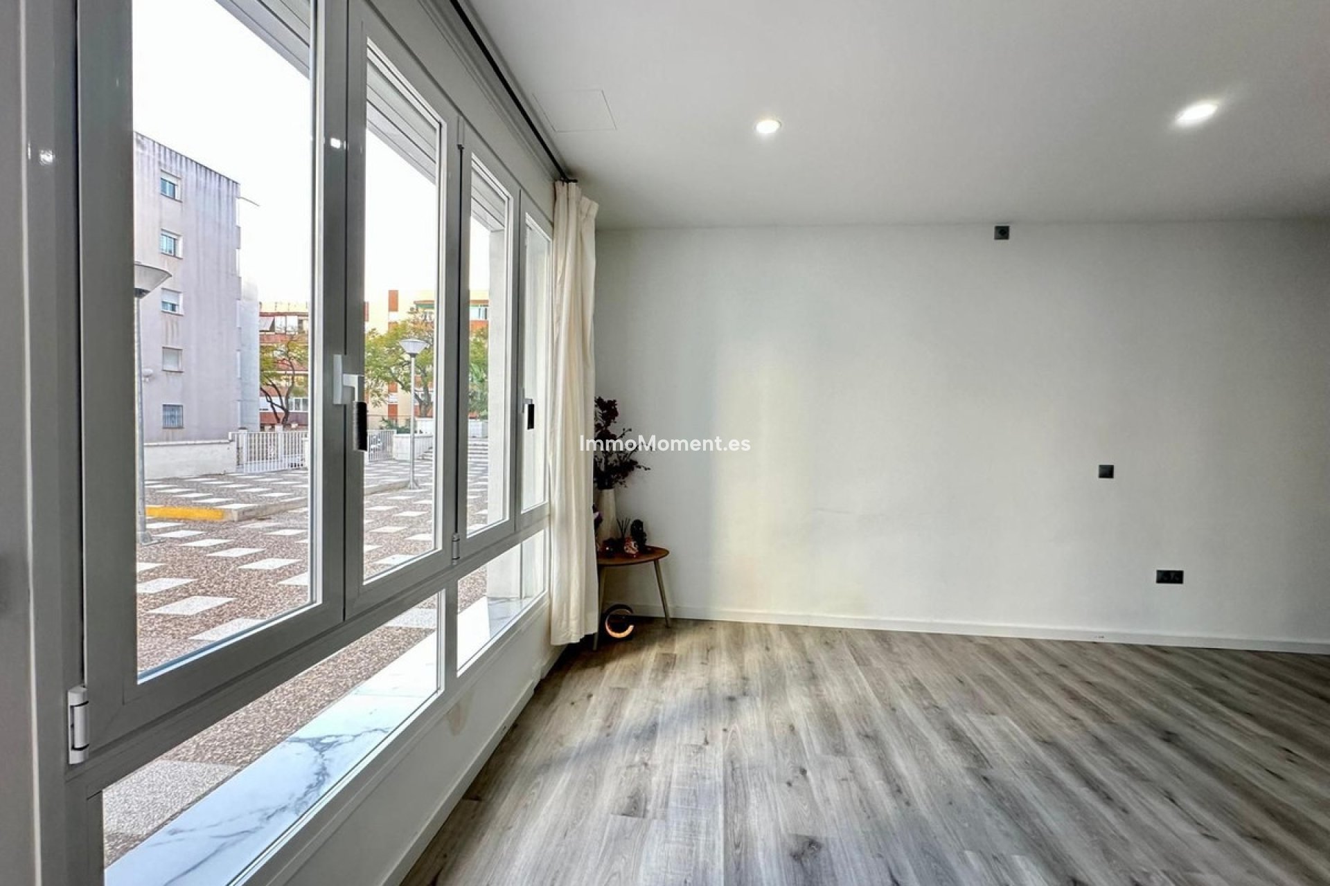 Resale - Apartment - Benalmadena - Benalmadena Centro