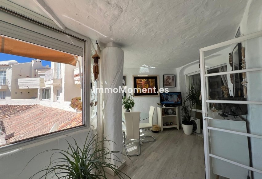 Resale - Apartment - Benalmadena - Benalmadena Centro