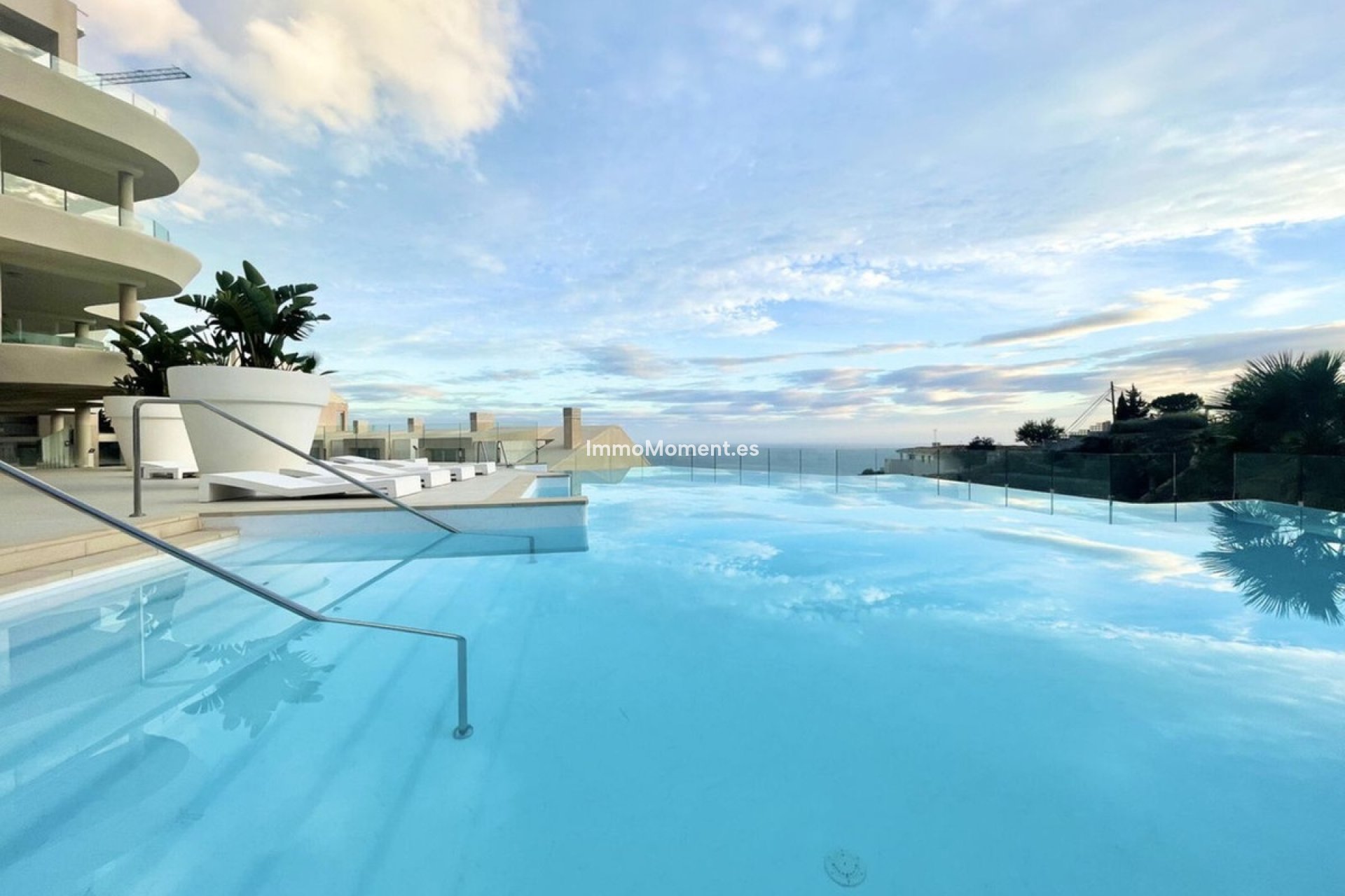 Resale - Apartment - Benalmadena - Benalmadena Centro