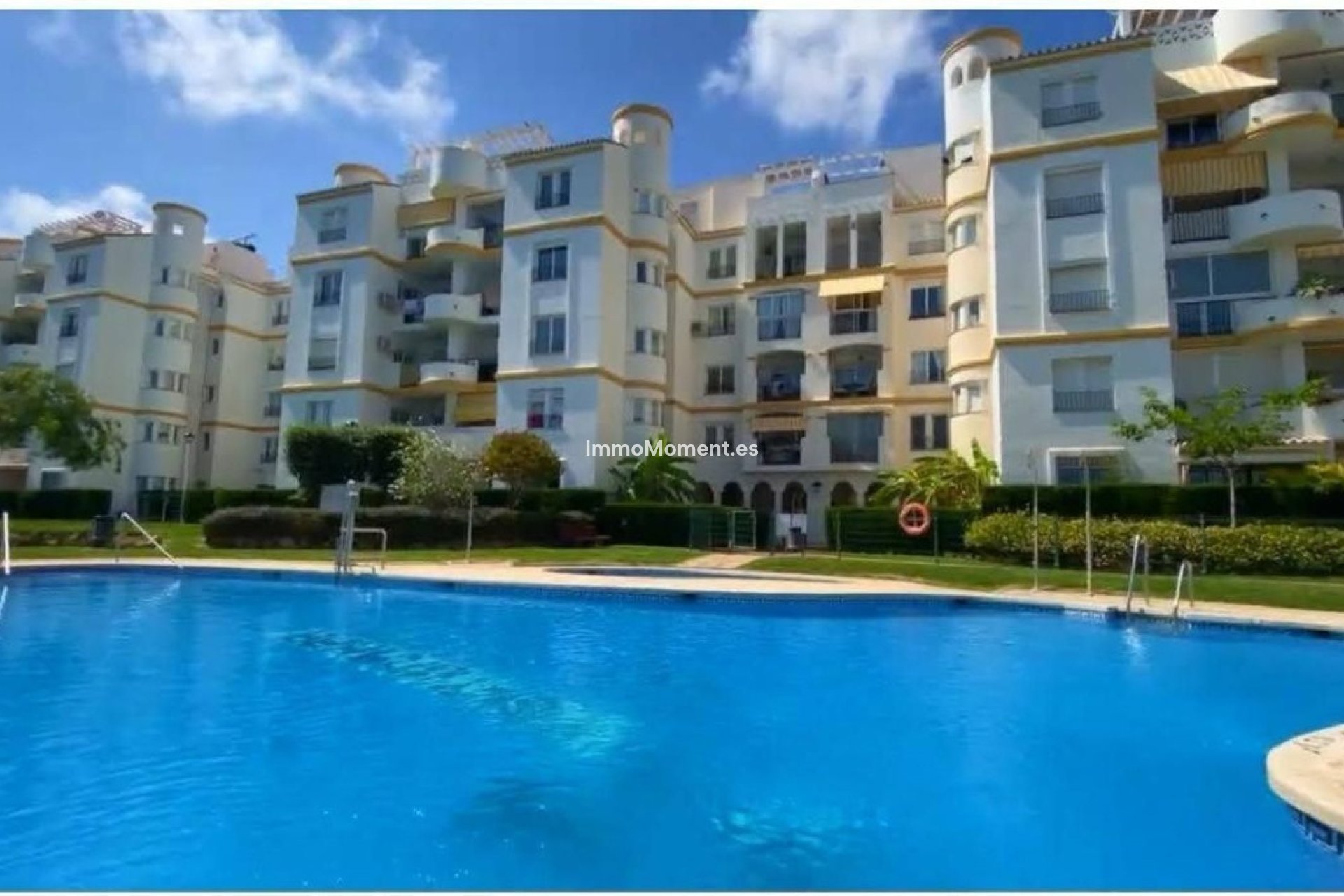 Resale - Apartment - Benalmadena - Benalmadena Centro