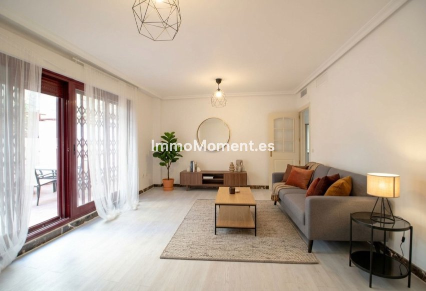 Resale - Apartment - Benalmadena - Benalmadena Centro