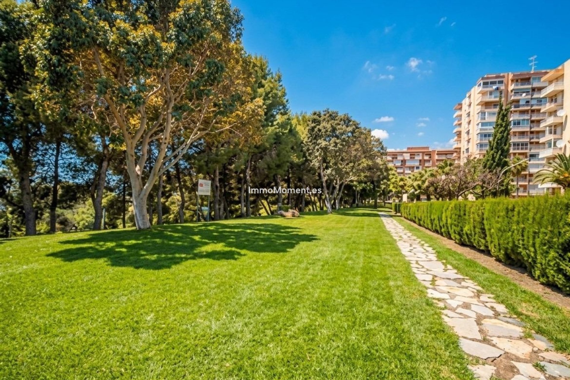 Resale - Apartment - Benalmadena - Benalmadena Centro