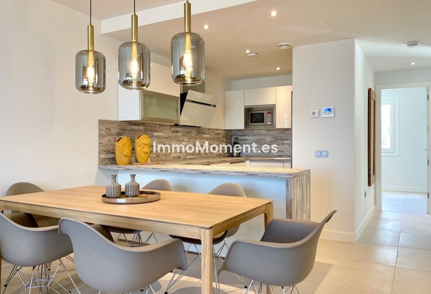 Resale - Apartment - Benalmadena - Benalmadena Centro