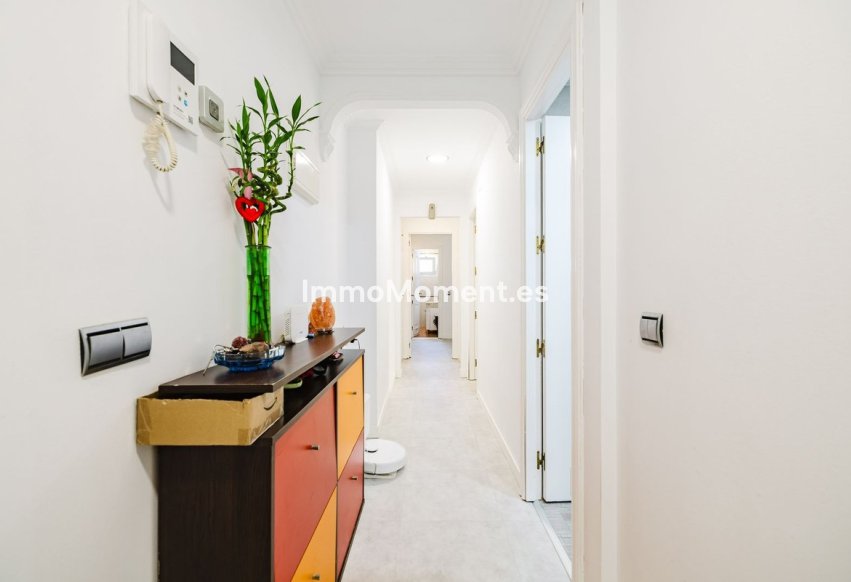 Resale - Apartment - Benalmadena - Benalmadena Centro