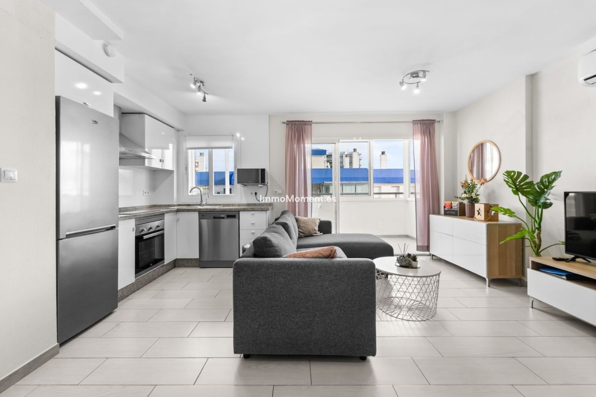 Resale - Apartment - Benalmadena - Benalmadena Centro