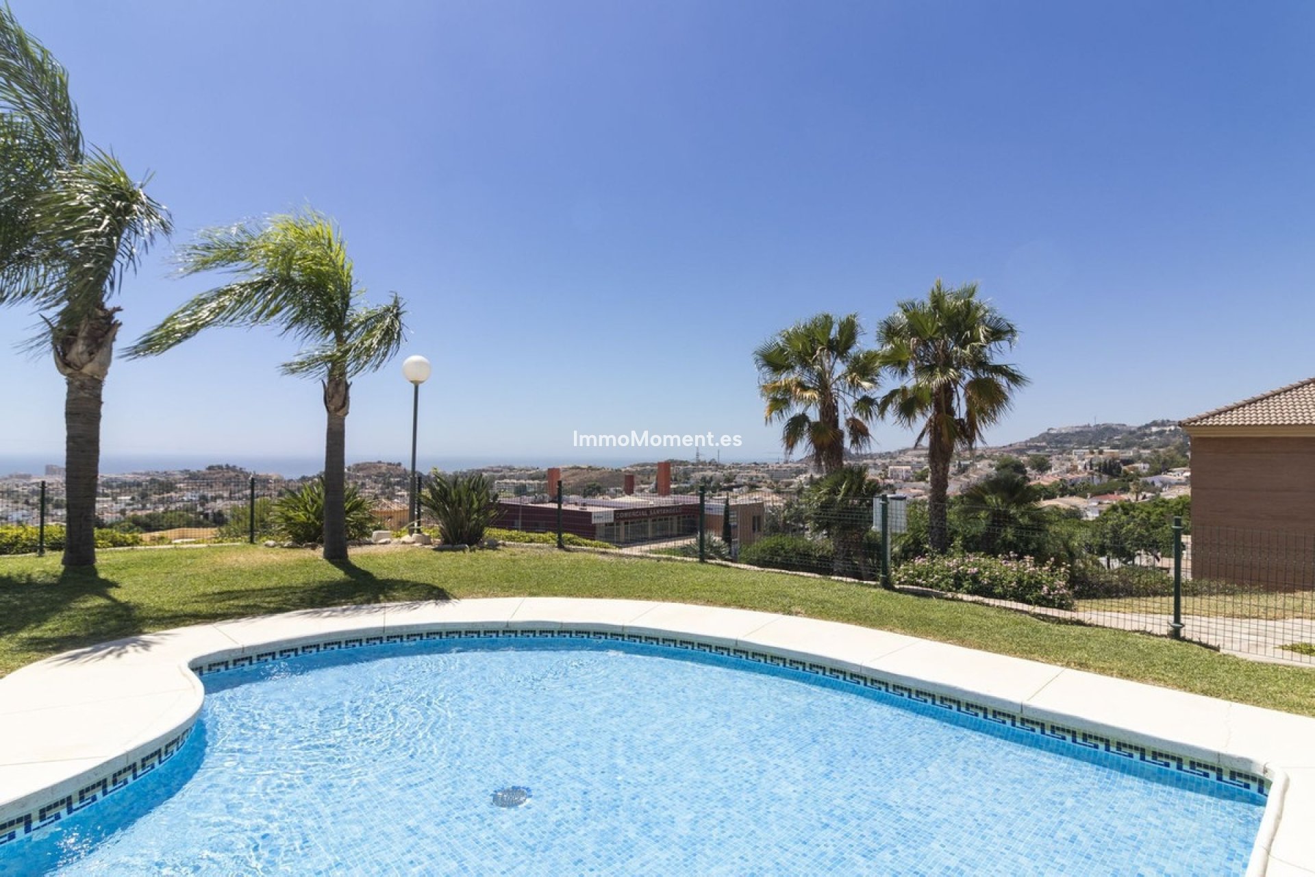 Resale - Apartment - Benalmadena - Benalmadena Centro