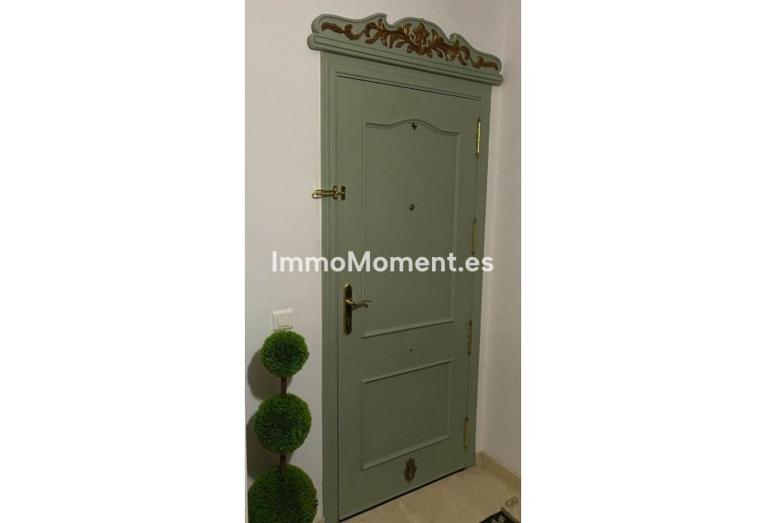 Resale - Apartment - Benalmadena - Benalmadena Centro