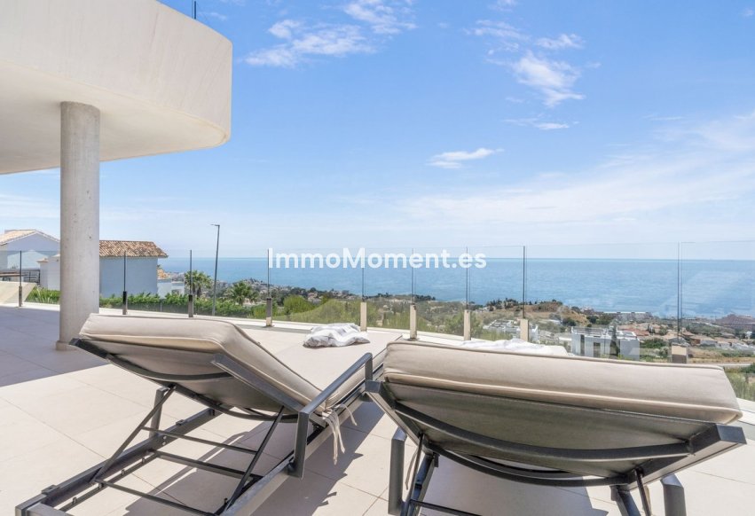 Resale - Apartment - Benalmadena - Benalmadena Centro
