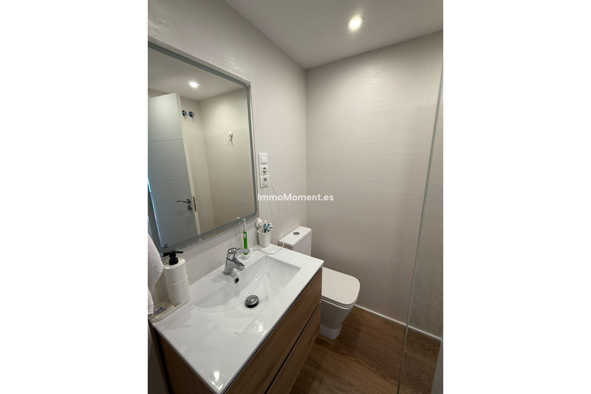 Resale - Apartment - Benalmadena - Benalmadena Centro