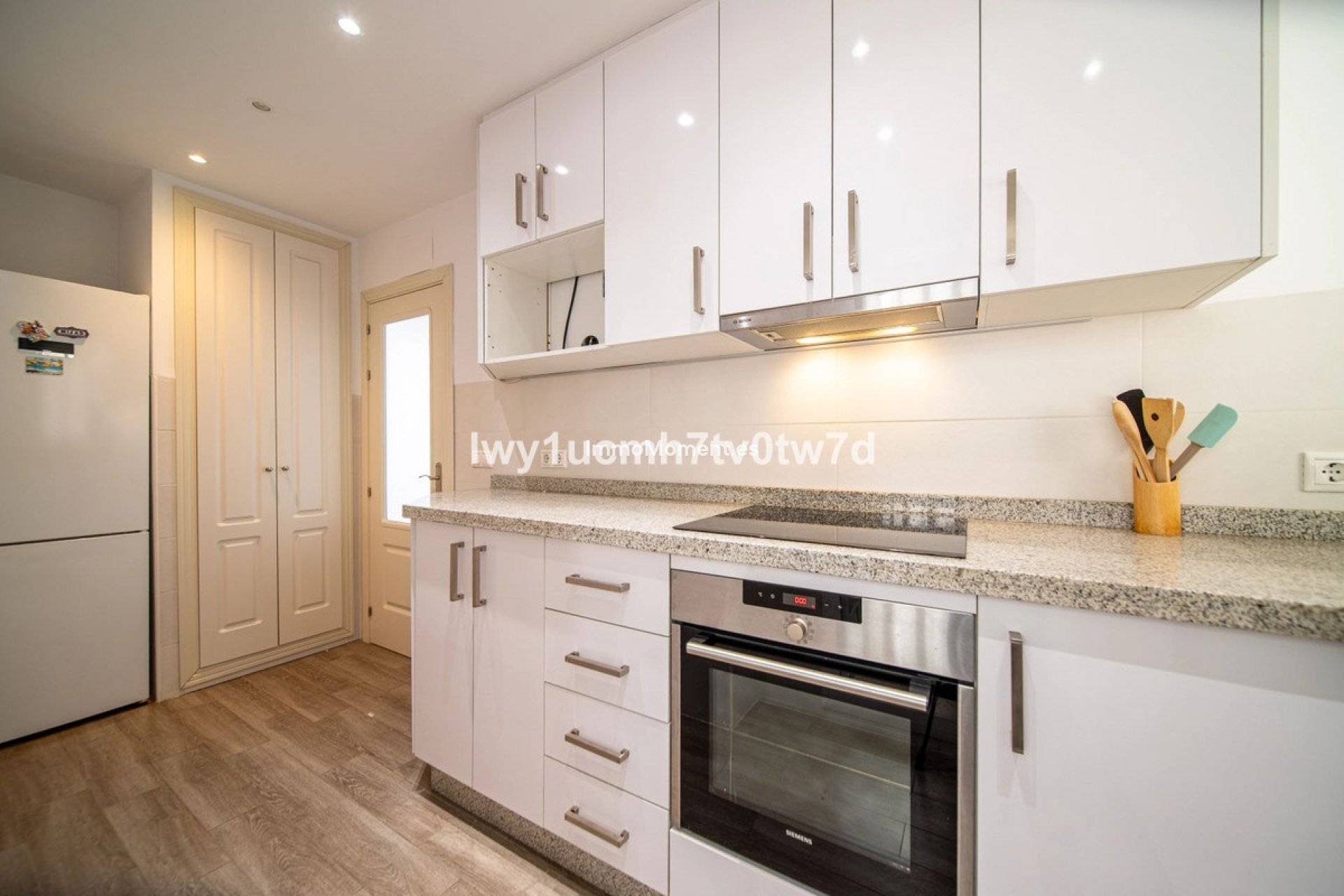 Resale - Apartment - Benalmadena - Benalmadena Centro